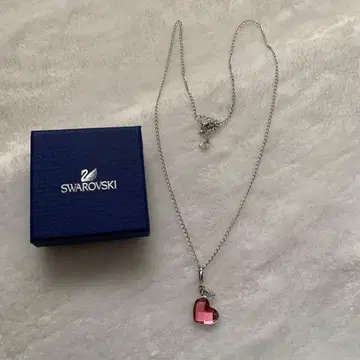 Swarovski 하트형 핑크 크리스탈 목걸이