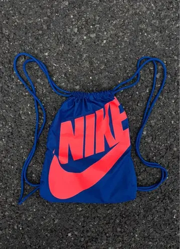 Nike 냅색