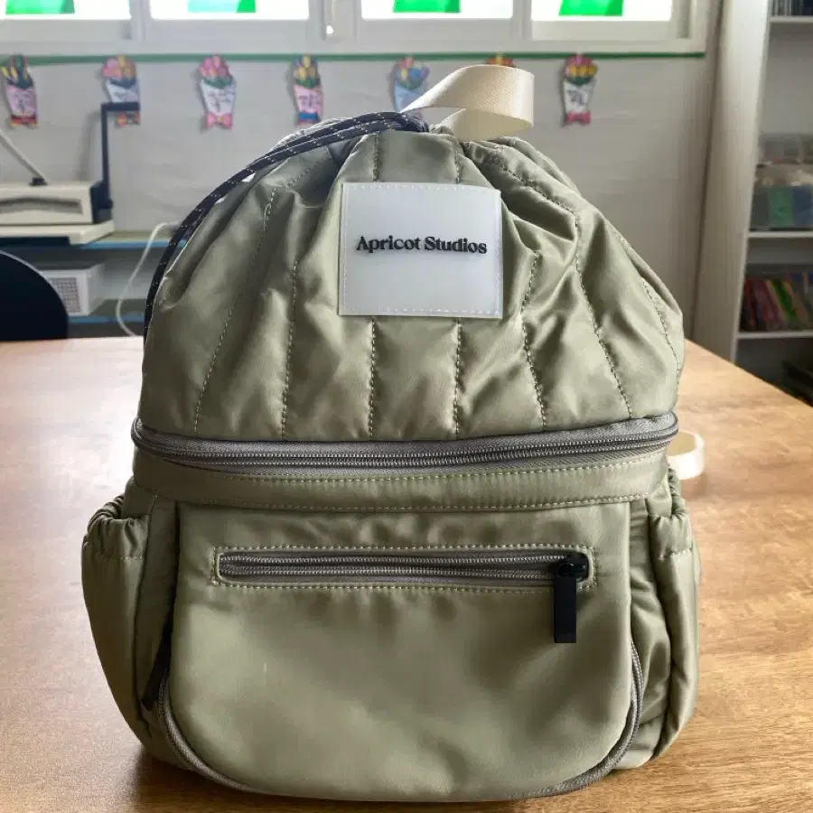 Apricot Studio Castanets Backpack on Bunjang Global Site.