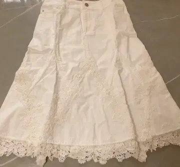 EPOCA 멋스러운 데님 플레어 스커트