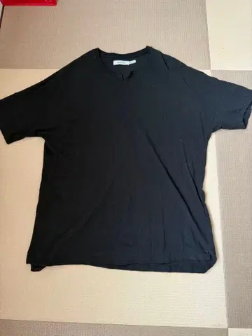 nonnative CLERK S/S T-NECK TEE C/L PIQUE