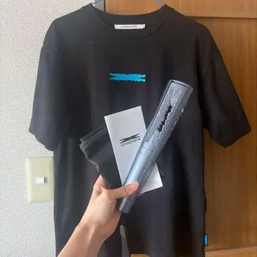 LE SSERAFIM 투어 T셔츠 & 응원봉 세트