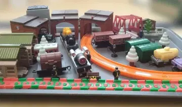 캡슐 프라레일 토마스 화물 정경 세트 기관고 구부러진 레일 보물 상자