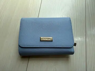 FURLA 이단 접이식 지갑