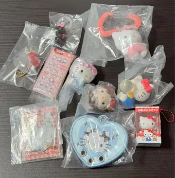 헬로키티 가챠가챠 묶음 판매 식품 완구 본드 메지루시 액세서리