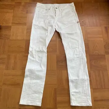 FRANCIST MOR.K.S 프란시스트모크스 화이트 데님 스와로브스키