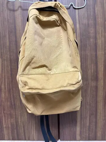 ARTS & CRAFTS 럭색