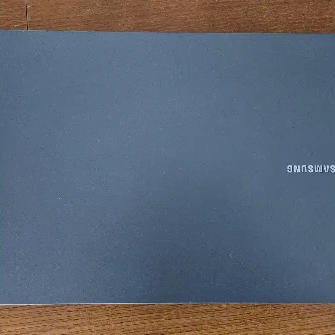 삼성 노트북 NT550XDA-K14AG 팝니다.