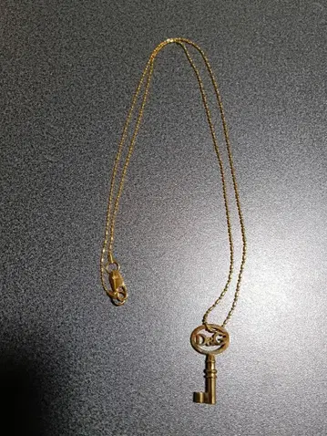 D&G 열쇠 모티브 목걸이