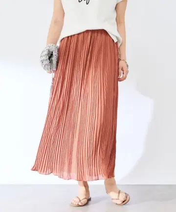 Un dix cors 새상품 롱 플리츠 스커트