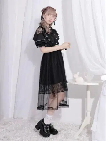 NOEMIE noemie 노에미 어깨 프릴 튤 원피스