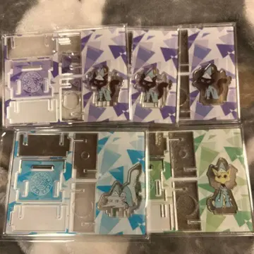 뾰족 모자의 아틀리에 아크릴 펜 스탠드