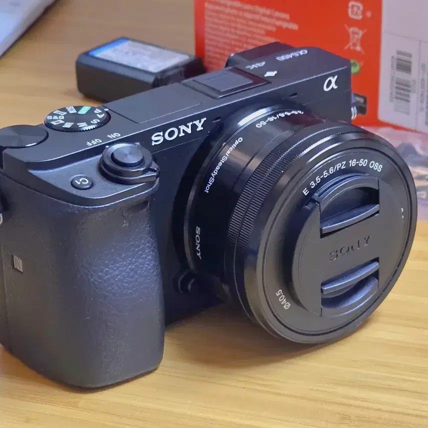소니 A6400 + 16-50mm(번들렌즈) 블랙 카메라