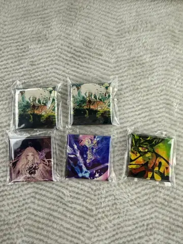 Eve 자켓 캔뱃지