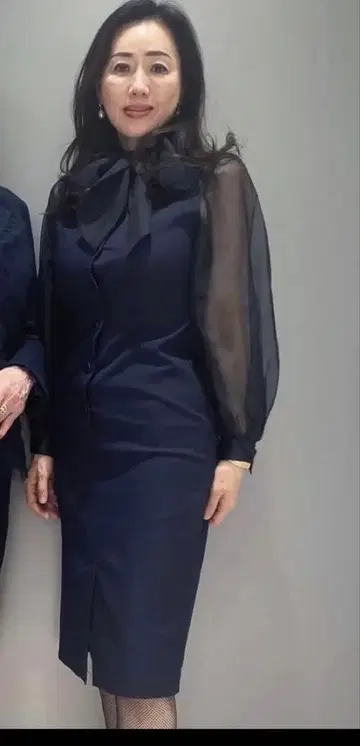 레지나 로만티코 네이비 긴팔 원피스