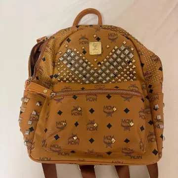 MCM 백팩 스터드