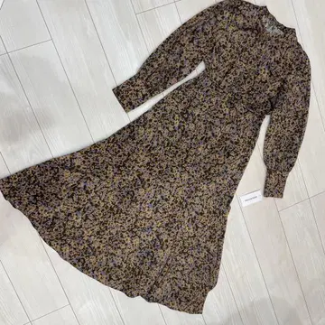 내추럴 뷰티 베이직 꽃무늬 긴팔 원피스