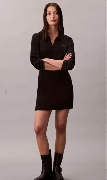 블랙 긴팔 폴로 스타일 미니 원피스
