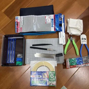프라모델 공구 세트와 샌드페이퍼