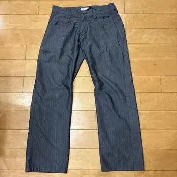 OAKLEY 오클리 421970JP 사이즈: 32 골프웨어