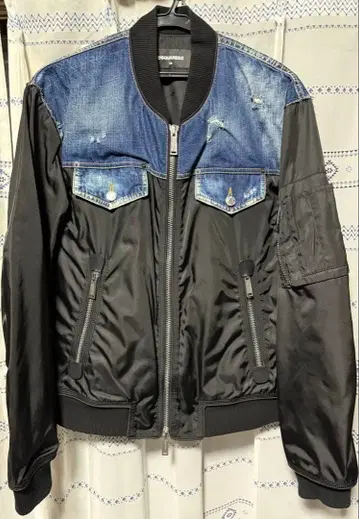 디스퀘어드 봄버 자켓 MA-1 모델 DSQUARED2