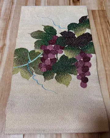 [ 물건 정리중 ] 순수 실크 나고야 오비 포도 패턴 금실 포함 새상품급