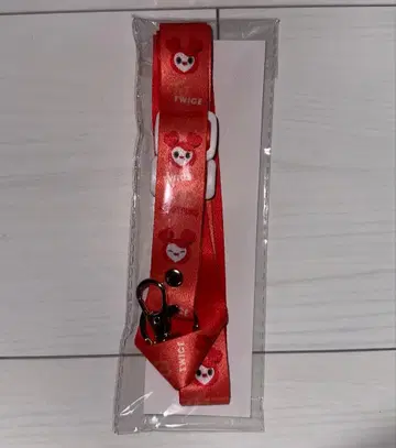 TWICE 채영 넥스트랩 THIS IS FOR 굿즈