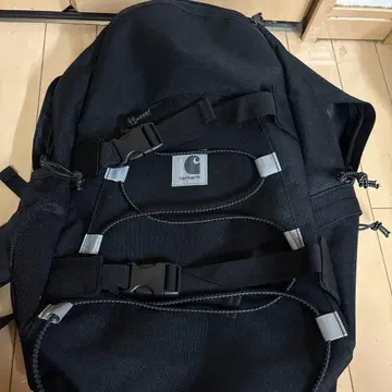 Carhartt 블랙 백팩