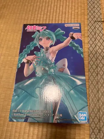 하츠네 미쿠 ClearLux-EmeraldGem Evolve