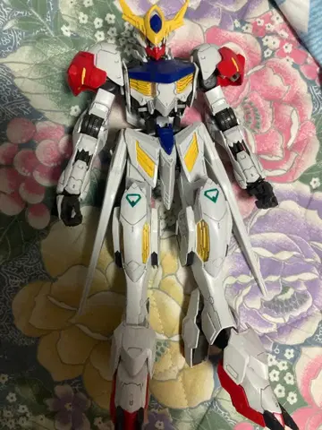 풀 메카닉스 1/100 건담 발바토스 루프스