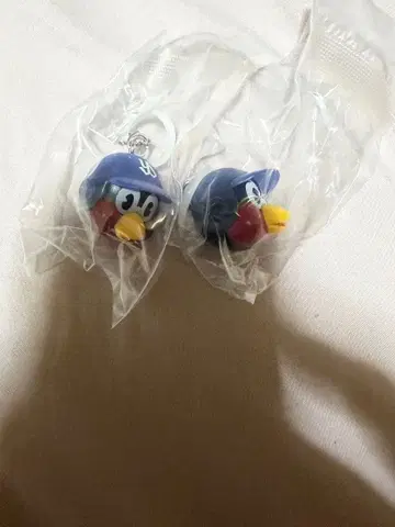 츠바쿠로 야쿠르트 프로야구 마스코트 메지루시 액세서리 2개 세트