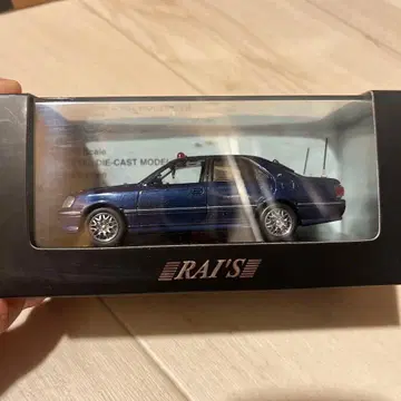 RAI'S 크라운 애슬리트 수사 지휘차