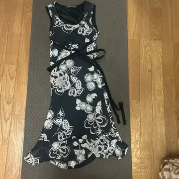 원피스 블랙 베이스