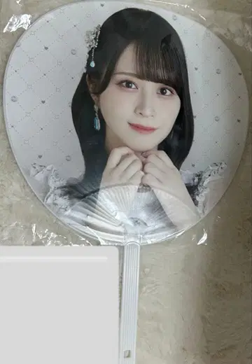 이코라부 사사키 마이카 보석 의상 부채