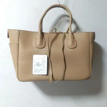 택 포함 새상품 NATURAL BEAUTY BASIC 토트백(카멜)