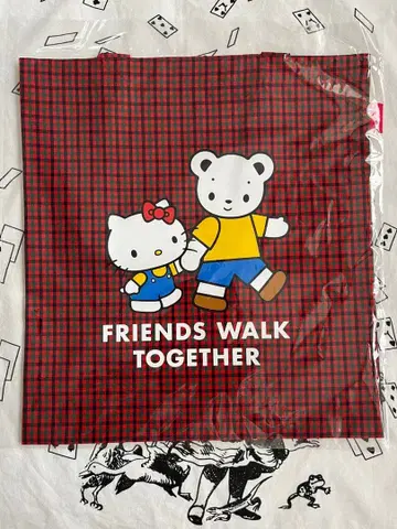 패밀리아 헬로키티 x familiar 빨간색 계열 체크 토트백