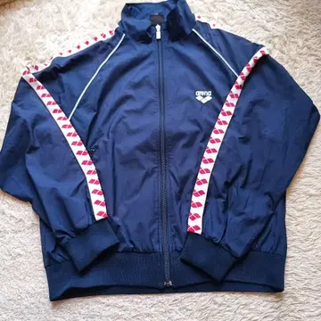 arena 나일론 저리 상하의 세트 Size L