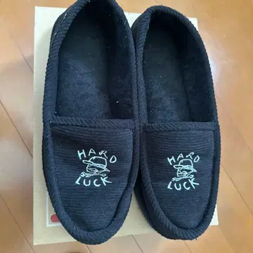 HARD LUCK 블랙 슬립온 슬리퍼 US 산겐자야