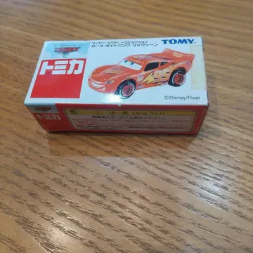 토미카 카즈 라이트닝 맥퀸
