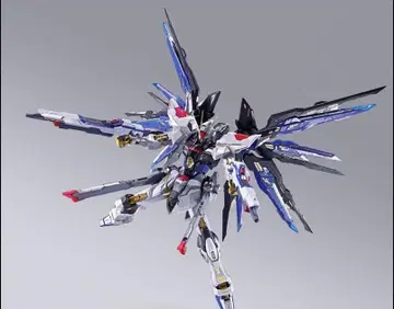 METAL BUILD 스트라이크 프리덤 건담과 빛의 날개
