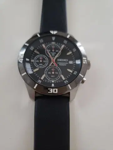 세이코 크로노그래프 남성용 손목시계 100m 방수 해외 모델 2