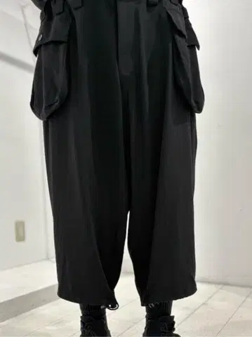 새상품 GroundY 25SS SMOOTH PANTS 숏팬츠