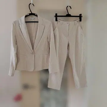 아소시에 스트라이프 셋업