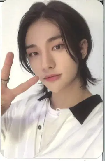 StrayKids AppleMusic Hyunjin NOEASY
