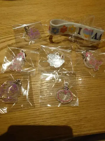 AAA 20th Anniversary 캡슐 토이