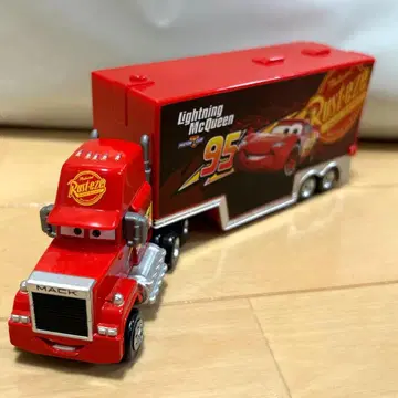 토미카 카즈 라이트닝 맥퀸 맥