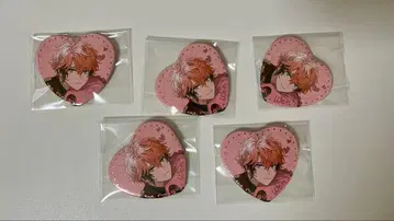 니지산지 Melty Valentine 하트형 캔뱃지 아카기 웬