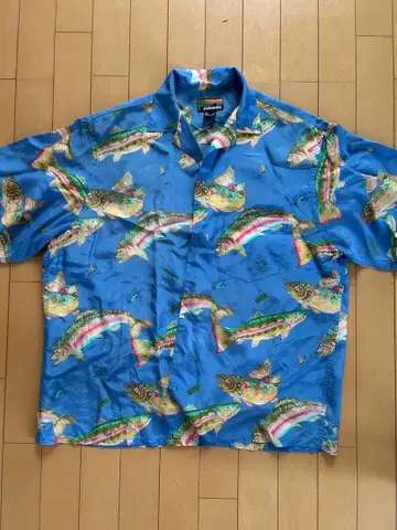 파타고니아 파타로하 80년대 물고기 패턴 송어