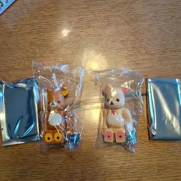 베어브릭 리락쿠마 코리락쿠마