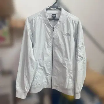 THE NORTH FACE 화이트 라벨 MA-1 자켓
